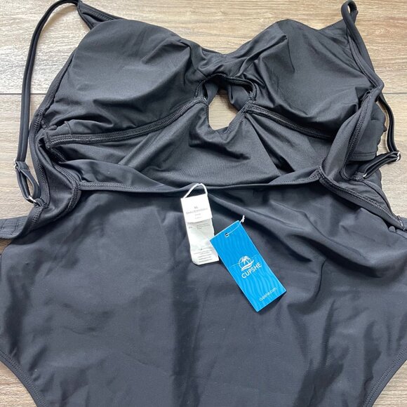 Cupshe Timeless Black Ruched One-Piece Swimsuit Womens Size XL Cut Out Front NEW - Picture 8 of 10